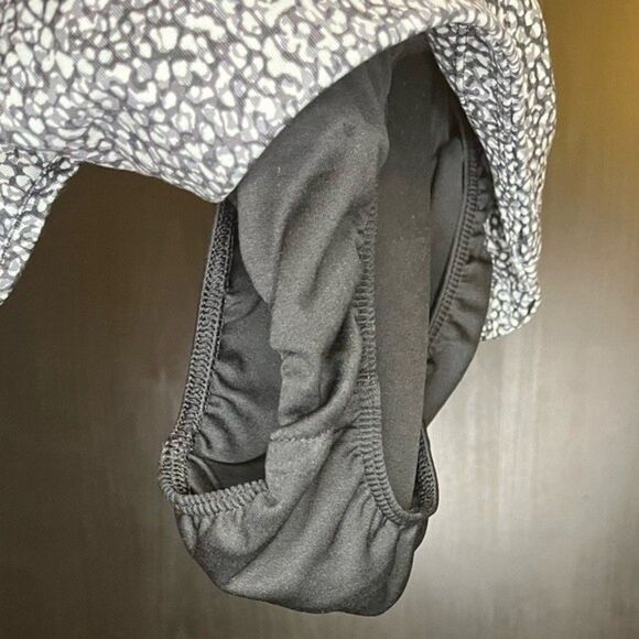 Nike Dri-Fit Women’s Black Athletic Shorts Size S - Picture 5 of 5